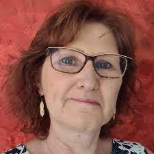 Femme avec des lunettes